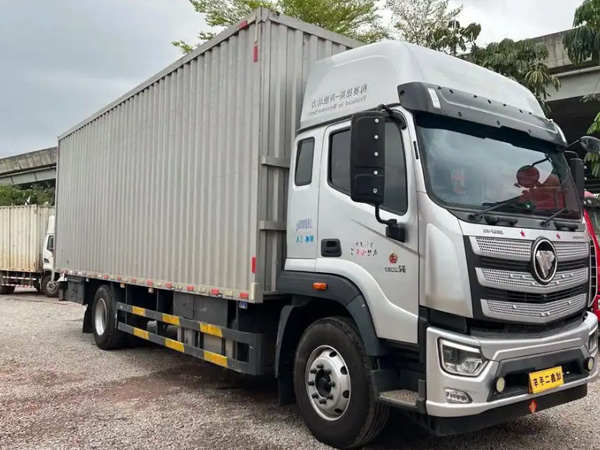 蘭州物流貨車7.2米箱式貨車